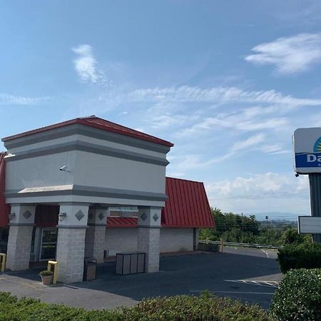 Days Inn By Wyndham Harrisonburg Kültér fotó